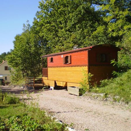 Bed and Breakfast Les Roziers - Roulotte Bagnac Экстерьер фото