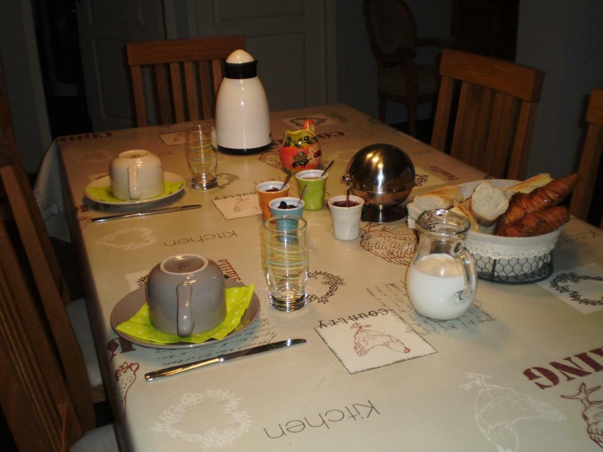 Bed and Breakfast Les Roziers - Roulotte Bagnac Экстерьер фото